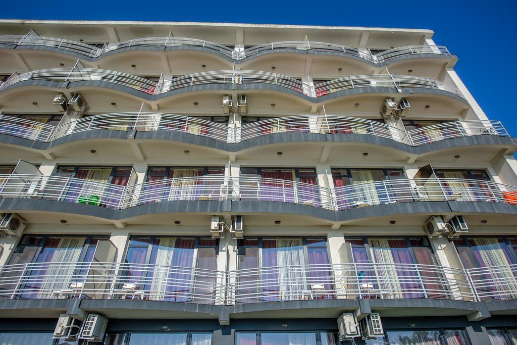 Vis Hotel 3*